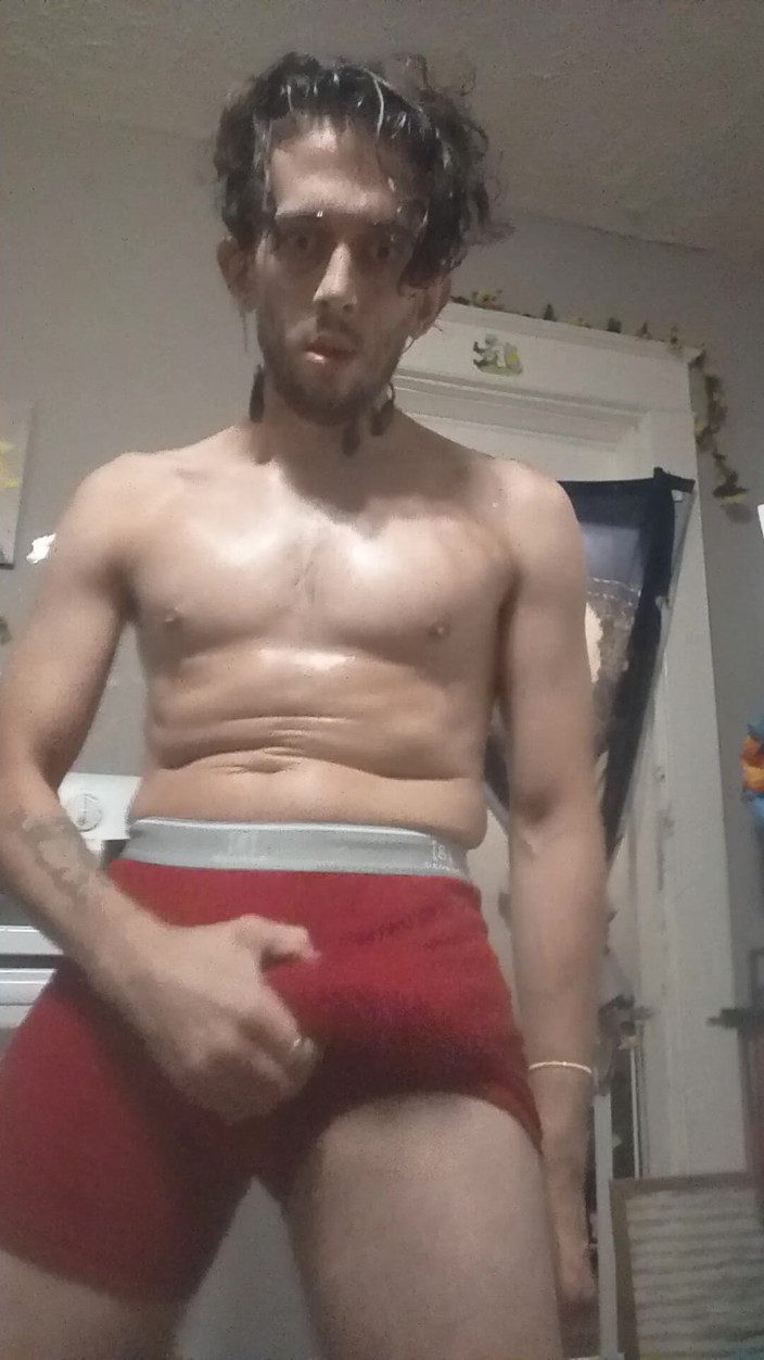 Magnumxlcody: Labă în bucătărie # 1