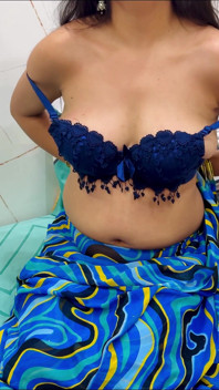 Saara nevlastní máma prstění video stříkání a orgasmu a poté příliš svádění kamaráda nevlastního syna nadržené v jasné hindštině