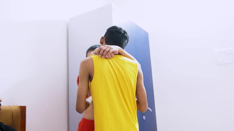 Queen star Desi: Two Freinds Masti with His Girl Freind, Hardcore Threesome Fucking