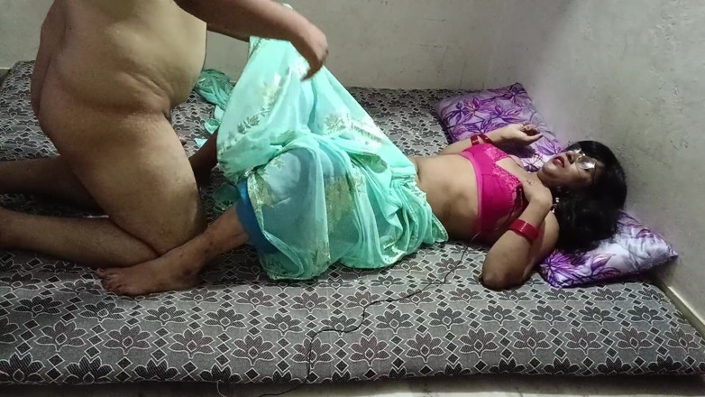 Pstarindia123: Videoclip cu sex anal dur cu indiancă bhabhi Kichan
