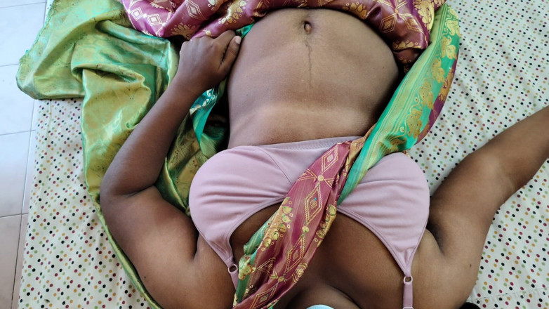 Inba: Beautiful House Wife Shared Bed with Boyfriend