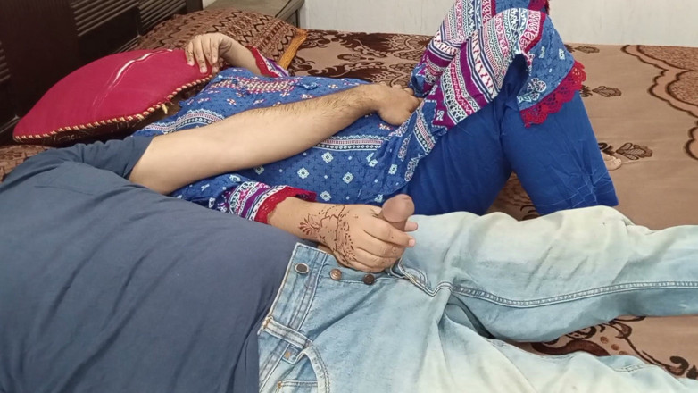 QueenbeautyQB: Desi Indian Wife Knows Exactly How to Attract Her Husband