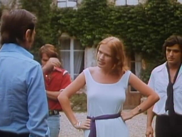 European Classics: Brigitte Lahaie, Annouchka &amp; Marion Webb Accarezzamento Vaginale Bollente in Scena 8:...