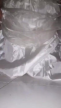 Vestido branco de dama de honra na masturbação