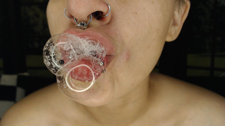 Abby Anna: Loogie selvagge per stupido schiavo