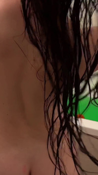 Pillado En El Baño, Entrenamiento Anal Húmedo