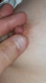 La Matrigna Regina Non Si Aspettava Che Presto La Sua Figa Sarebbe Stata Coperta Dello Sperma Del Figliastro.