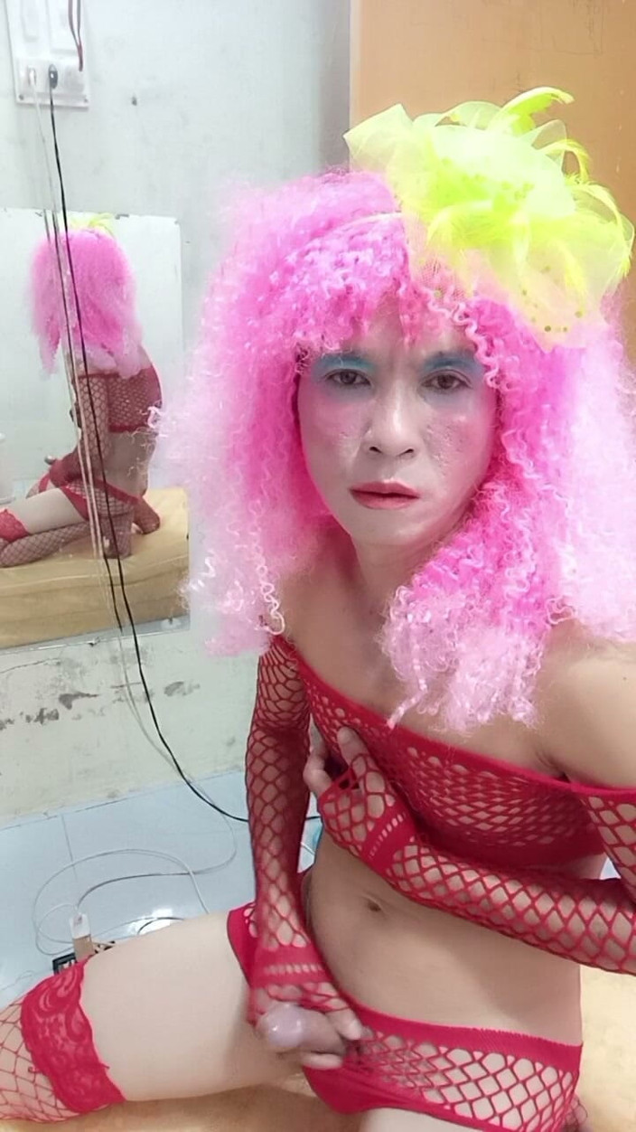 nguyen dang thien tri: Oanh Le Transgender Wearing Sexy Lingerie Playing with a Fake...