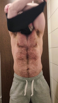 Hairy Muscle Guy Shows off and Jerks off
