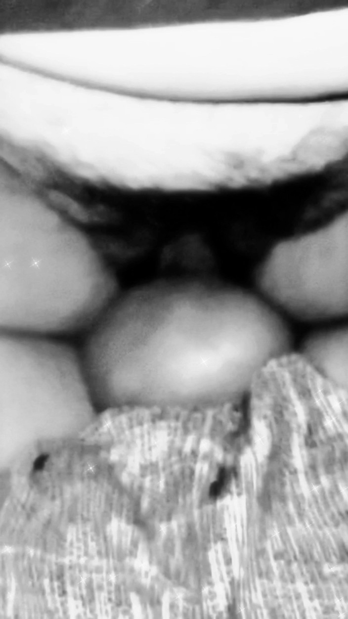 Lily & Theo: Moja żona jeździ i zalewa całą kanapę swoim pożądaniem, złoty prysznic...