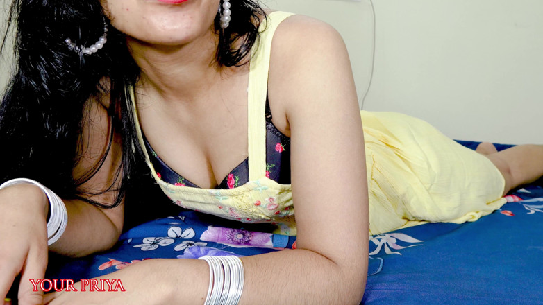Your Priya: भूरी भारतीय कमसिन लड़की लंड हिलाने के लिए पूरी लंबाई का वीडियो चरमसुख तक हस्तमैथुन करती है