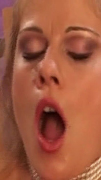 Zející anální trojka Nedbalý deepthroat dildo play overflow