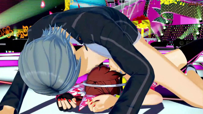 Hentai Smash: Rise Kujikawa fingers her pussy on stage before giving Yu...