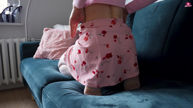 Medi Voi: D’abord, Tu as Adoré Ses Pieds Puis Sa Bite