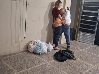 Gabi SweetCouplesStories: कॉलेज के छात्र कक्षा छोड़ते हैं और गुप्त रूप से कॉलेज के पीछे सेक्स करते हैं