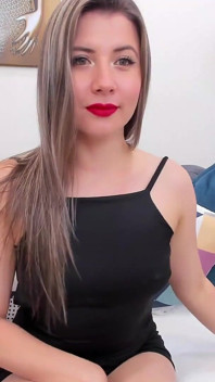 La bionda fa sesso nuda in uno spettacolo