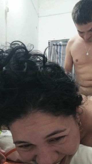 Valkyrie and Luigy Couple: सबसे कुशल मिल्कमेड Valkyrie की तरकीबें सीखती हैं