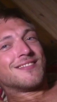 Bucurați-vă de acest amator porno francez uimitor fără prezervativ cu tipi atât de sexy