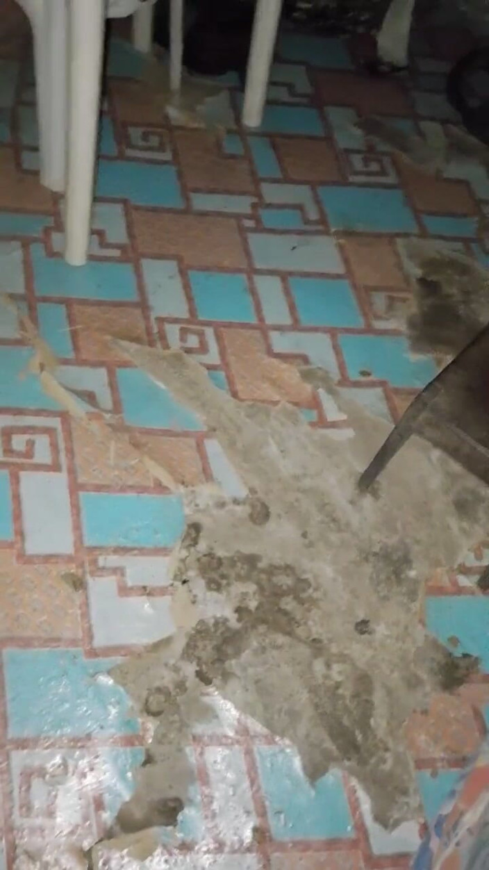 Masturbator emmy: Big Cock Pees and Fucks His Bed Conspicuously