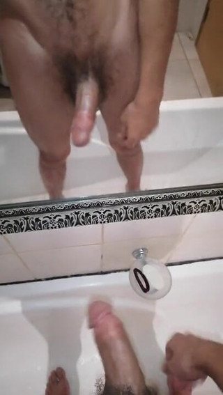 HDeeLionCocker: Hang dat cock
