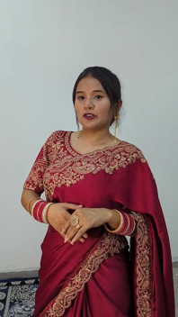 Sari Dziewczyna Pooja