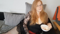 Curly_Dreams: Dondurmanıza Çok Özel Bir Sos Vermenizi Istiyorum. Sizin.