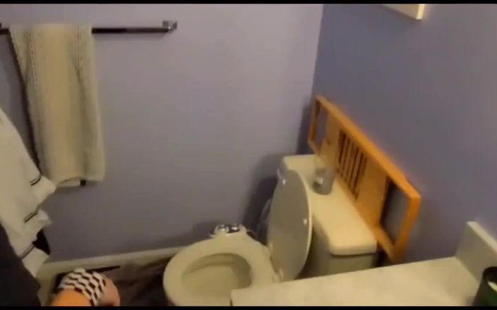 Kinkytwinkpamps: Twink stawia mokry soggy na twarzy pokojówek i swirly