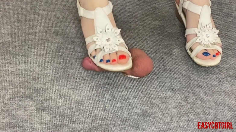 AnnyCandyPainboy: Herrin mit sexy beinen in schuhen