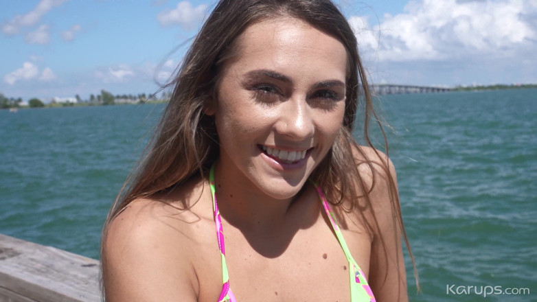 Karups POV: Smoking Hot Teen Gets a Messy Facial After Having Hard...
