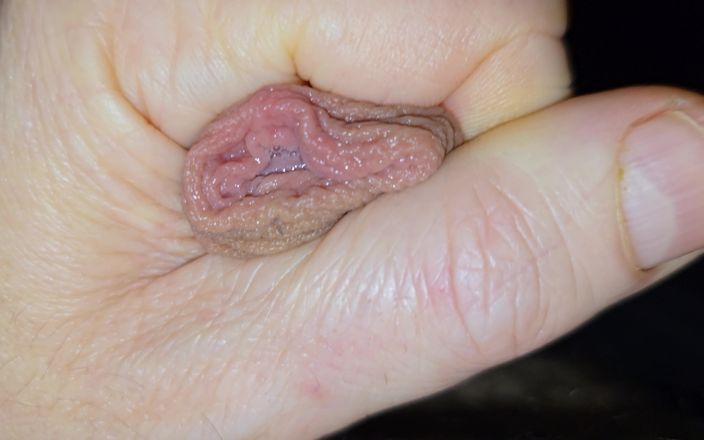 Jordance: Handjob xinh đẹp với bắn tinh tuyệt vời