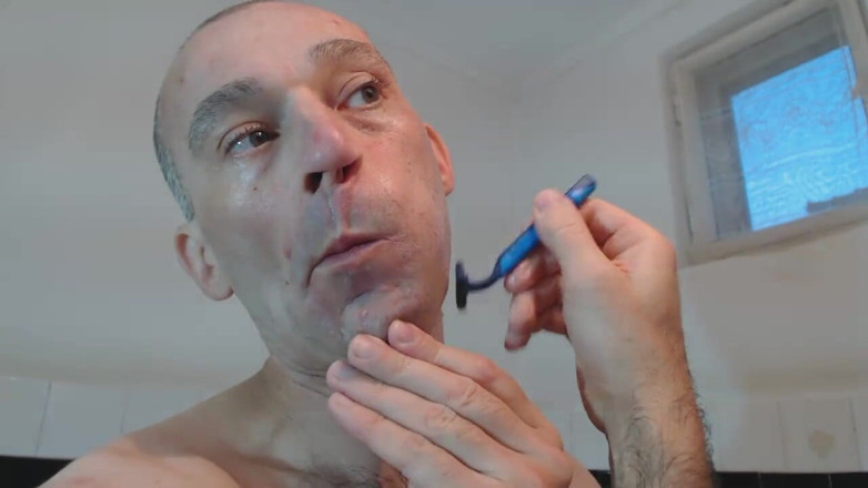 TIVADAR 73: Tivadar 73 shaving 2.