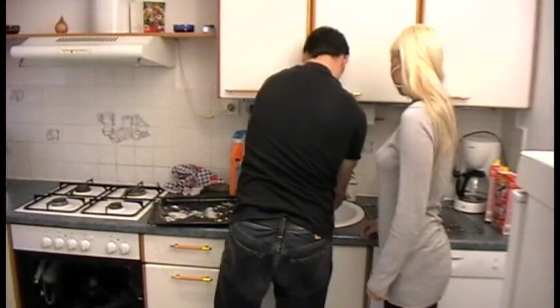 Femdom Austria: Teen needs a tasty dinner and her kitchen to shine