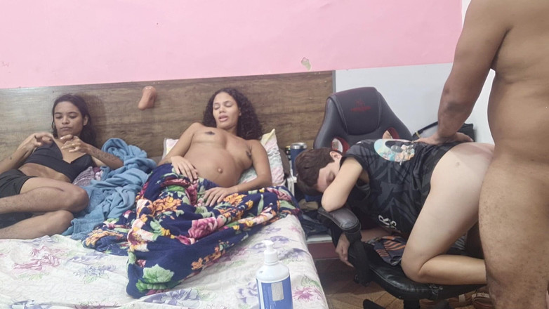 Bebes vagabundas: Grup seks