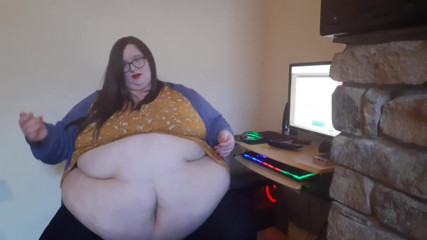 SSBBWLadyBrads: Segretaria SSBBW umiliata al lavoro dal capo - fantasia