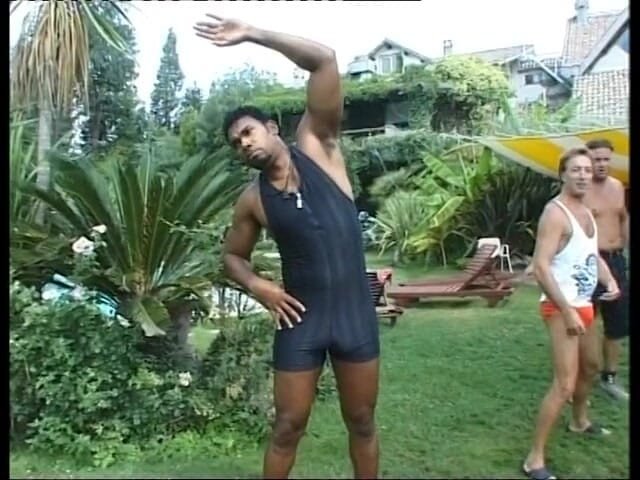 Black Sinner: Pesta seks dubur di taman dengan zakar hitam besar