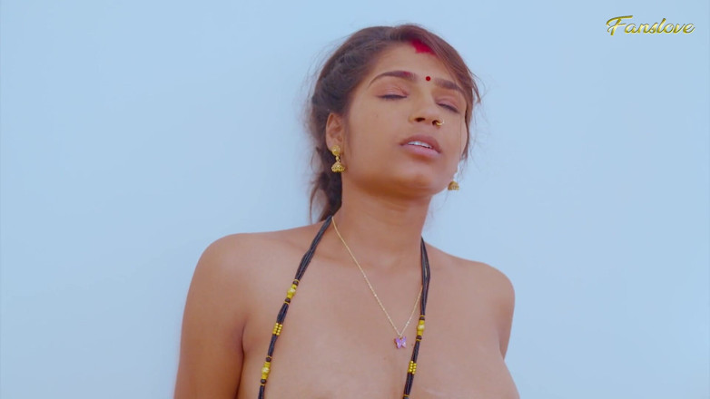 Mr Entertainer: Indische desi schlanke bhabhi wird von ihrem Devar im privaten...