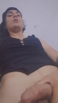 Femboy Sissy Slaat Zijn Kont Tot Hij Zijn Rode Gat Verlaat!!