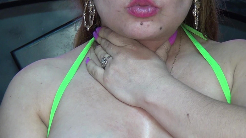 Angel eyes studio: SANGAT PANAS!! SAYA MENELAN SEKUMPULAN CINCIN GULA-GULA BESAR!!