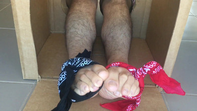 Manlyfoot: Мужской фут-фетиш календарь адвента от твоего друга мистера Мэнли Фут День 9