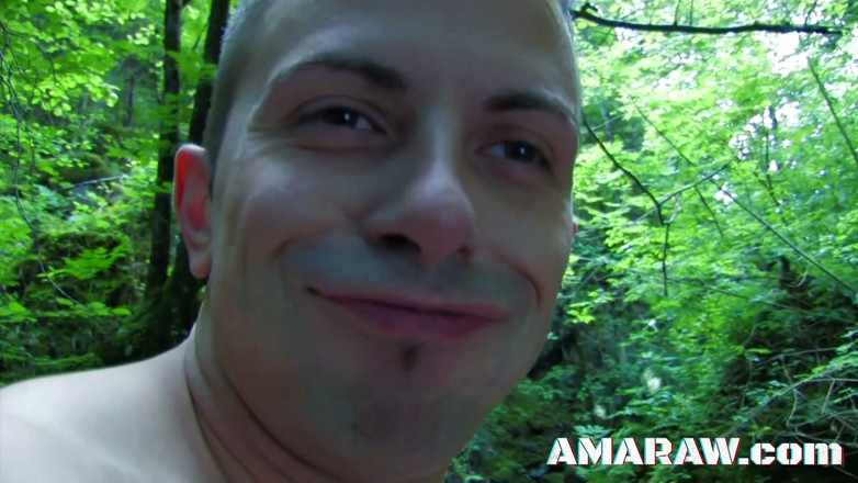 Amaraw: Morena Shannaya Tweeks recebendo facial na floresta