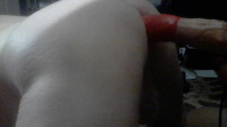 RobertLacrosse: Můj zadek miluje velké šousoucí dildo