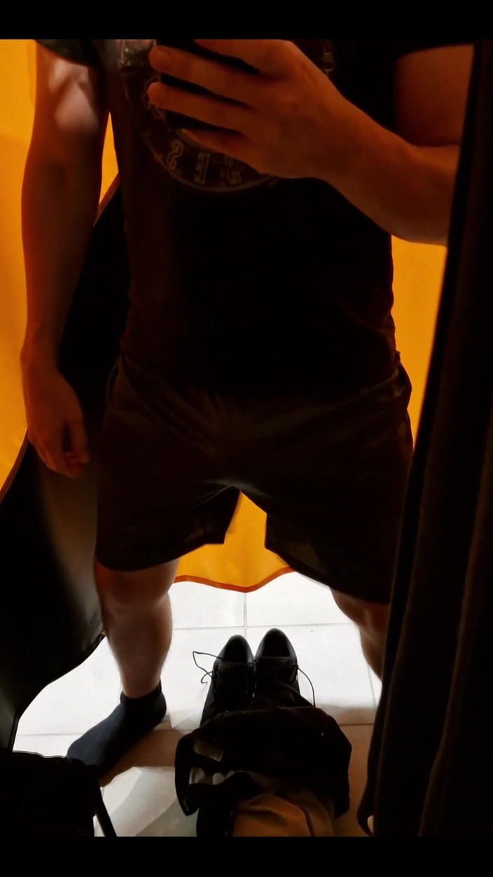 Awesome A: Ich habe heute Sportbekleidung ausprobiert. Walking Commando mit meinem spielzeug