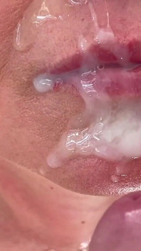 Cum shoot a lot on my face in slow motion