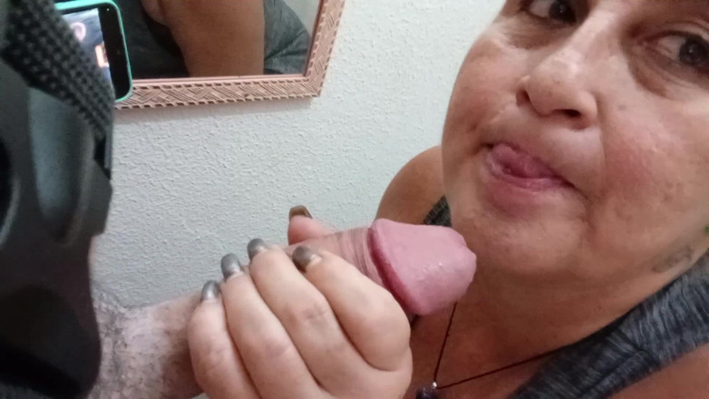 Tomsorte: Saya suka mengisap penis besar