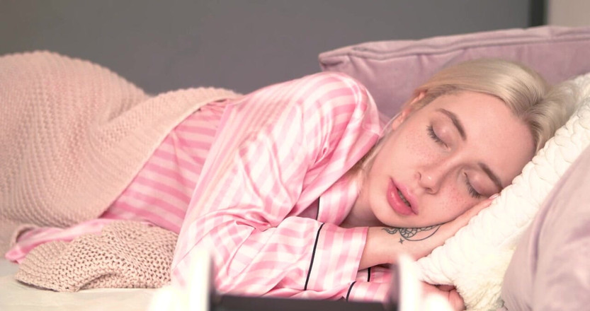 Loly Nebel Studio: 좋은 아침 당신의 가상 여친