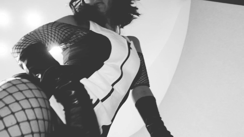 Eva Latexxx: Padrona sola BDSM con strapon bbc in lattice milf bianco