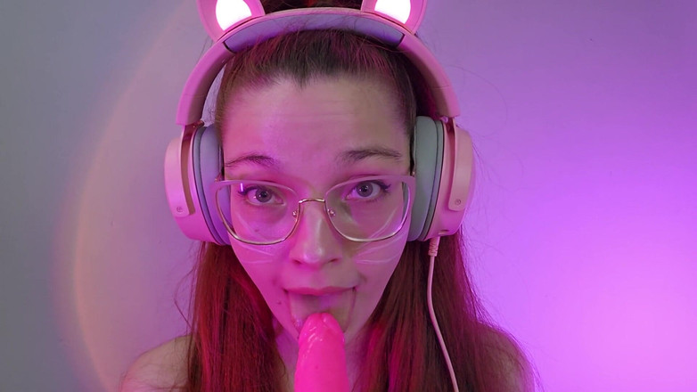 petitesubkitten: Cosplay si rambut merah Egirl Ahegao pov menghisap Asmr