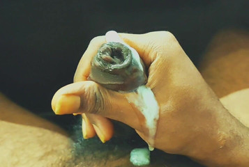 Sex art straight: Memek sempit cewek ini dicrot sperma hangat dan tebal!