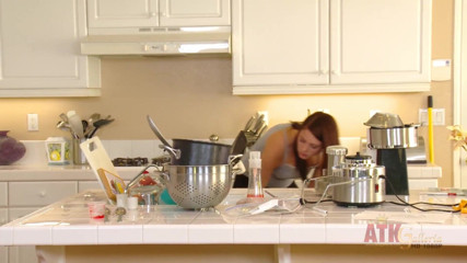 ATKIngdom Fans: Fingering pussy fun instead of baking the brownies