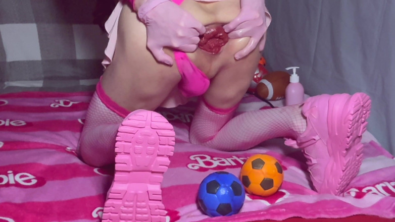 Horny Anal Play: Sport Balls Anal Stretching